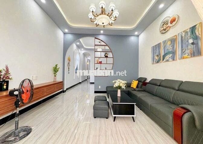 NÓNG HỔI ! Nhà đẹp hẻm oto tìm chủ mới ngay Thới Tam Thôn giá 810triệu