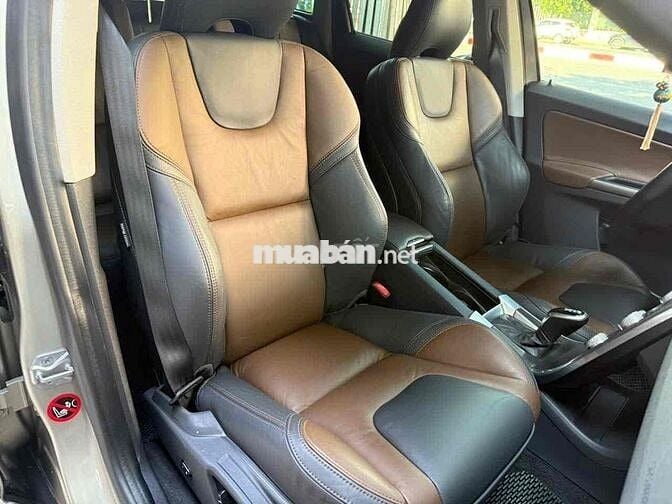 Volvo XC60 2014 - 68000 km