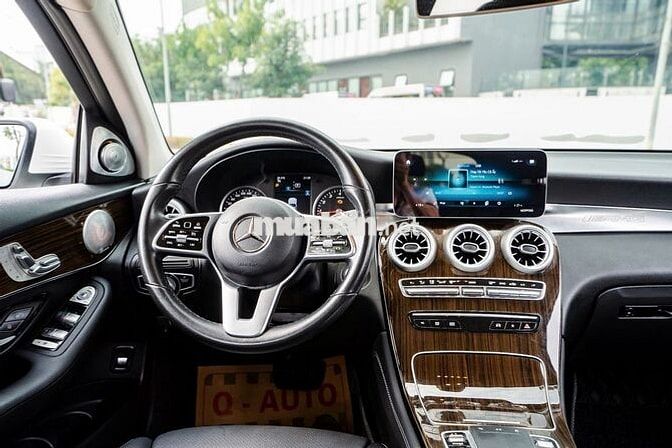 Mercedes-benz GLC200 Sản xuất 2020