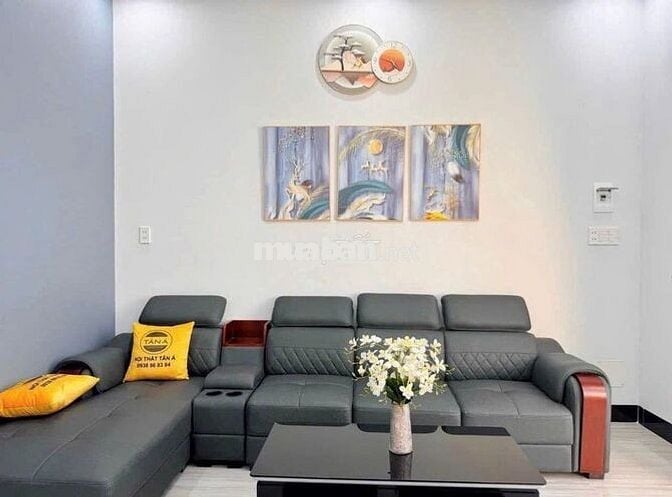 NÓNG HỔI ! Nhà đẹp hẻm oto tìm chủ mới ngay Thới Tam Thôn giá 810triệu