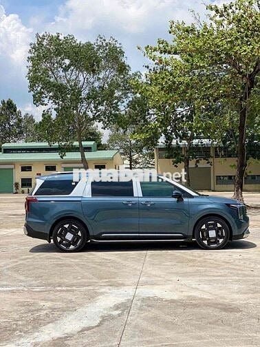 Kia Carnival 2024 2.2D Signature