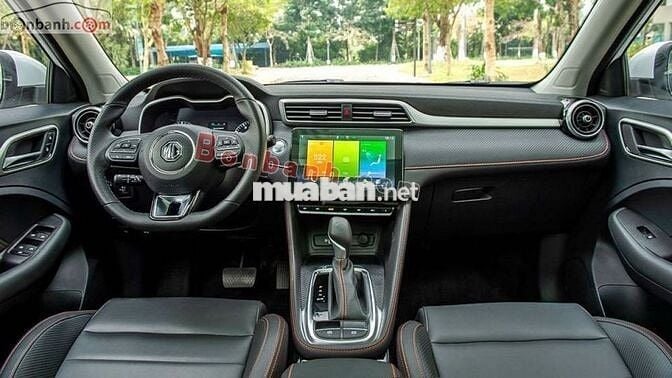 MG ZS Standard 1.5 AT 2WD