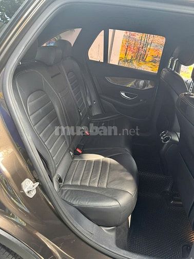 Mercedes Benz GLC 250 4MATIC 2017 - 80000 km