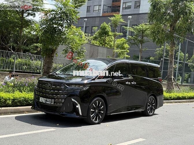Toyota Alphard Excutive Lounge cũ lướt 2023
