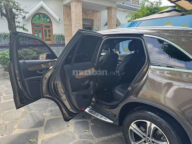 Mercedes Benz GLC 250 4MATIC 2017 - 80000 km