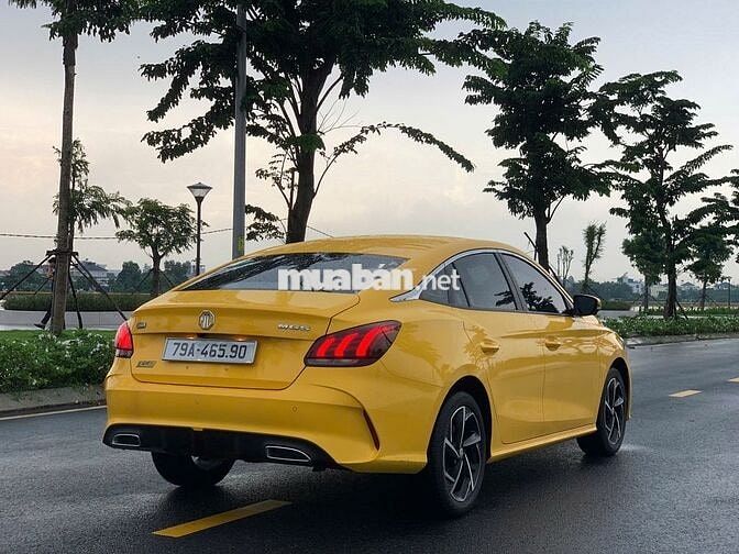MG MG5 2022 Luxury - 18000 km
