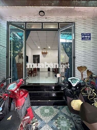 Bán nhà cấp 4 sạch sẽ kiệt ô tô gần Đại Học Duy Tân