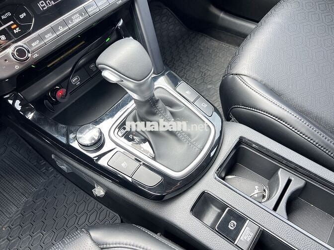 Kia Seltos 2025 Premium 1.5 AT- 2 nghìn km NHƯ MỚI