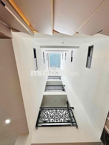 Trống sẳn phòng như hình như biệt thự sang xịn min