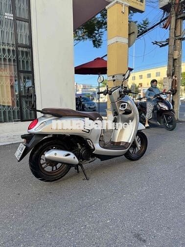 scoopy. đi mới 6ngan km. còn như mới