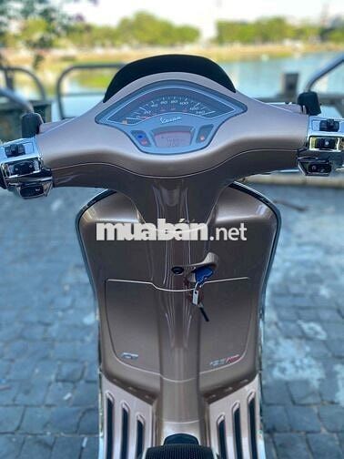 Vespa 2021 màu hót TFT chạy 7 ngàn km như mới