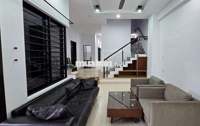 🔥 CHO THUÊ NHÀ ĐƯỜNG NGUYỄN THÁI BÌNH - 10X18M - TRỆT 2 LẦU BIỆT THỰ