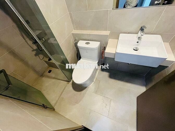 💎Tin thật! Full nội thất căn 2PN,2WC tòa Vip C view ủy ban công viên!