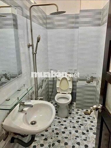 Nhà mặt tiền 4pn5wc 80m2 đường số 3 Phường 9