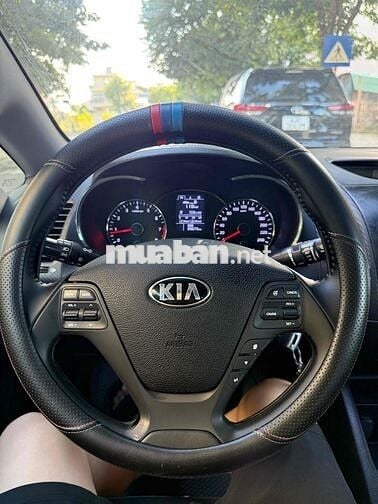 Kia K3 2015 1.6 MT - 90000 km