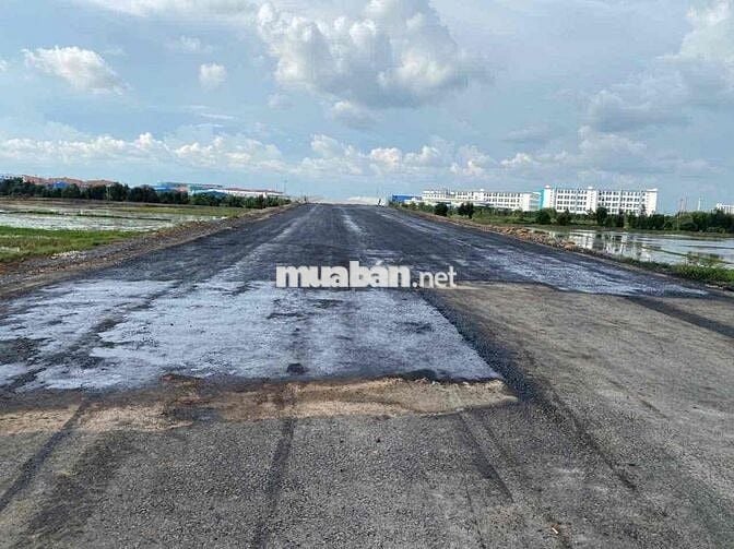 CHÍNH CHỦ BÁN GẤP LÔ ĐẤT MẶT TIỀN HỒ CHÍ MINH ĐỨC HOÀ