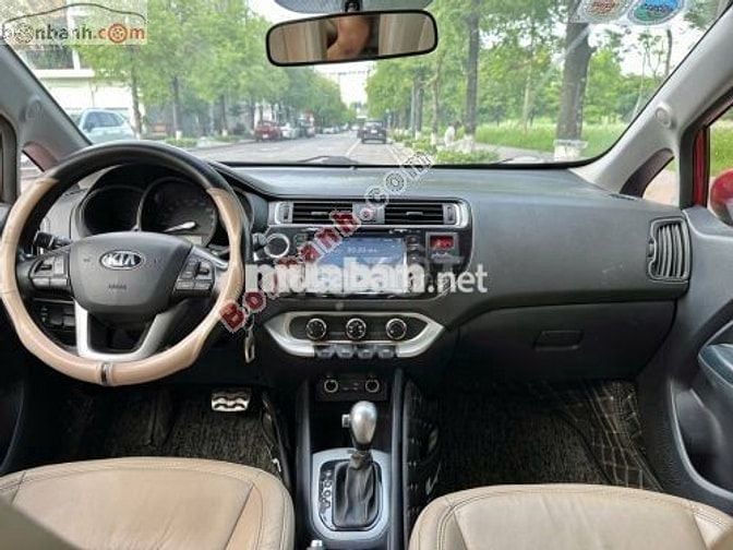 Kia Rio 1.4 AT 2015