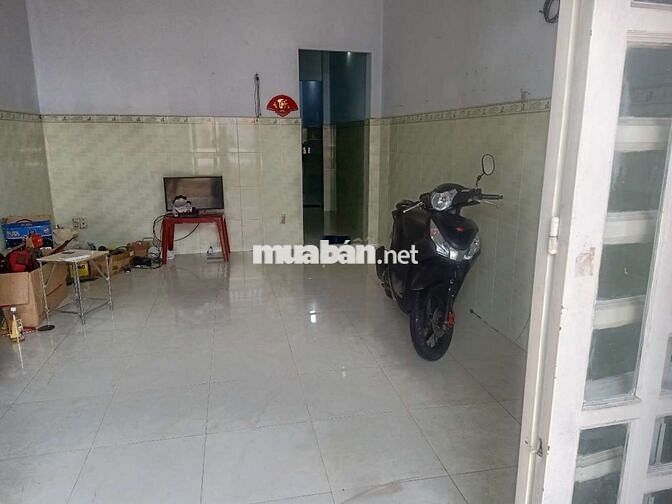 Nhà chợ gấu. Hóc môn, Thoáng mát 54m2