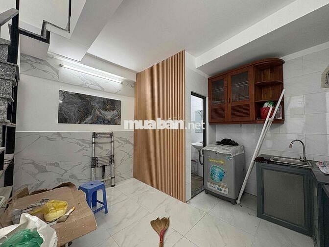 🏡 Nhà nguyên căn 1 trệt 2 lầu + 1 gác lửng – Full nội thất 🏡  📍 Địa ch