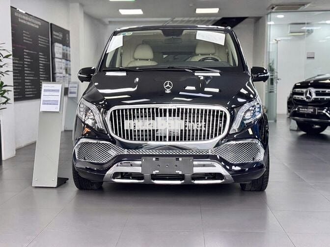 Mercedes Benz V Class 2022  - 800 km