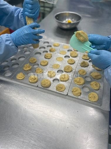 Cty sản xuất bánh kẹo cần tuyển 5 nữ lao động phổ thông
