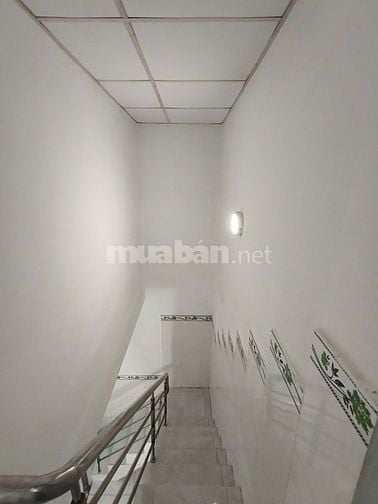  Nhà 88m2 gần ngã 3 mỹ hạnh, 2pn giá hơn 450tr cách kcn nhị xuân 2km