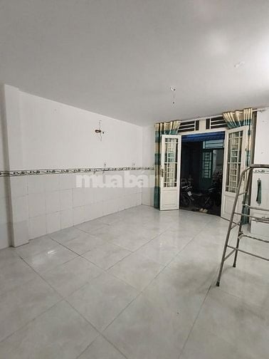 Nhà 88m2 gần ngã 3 mỹ hạnh, 2pn giá hơn 450tr cách kcn nhị xuân 2km