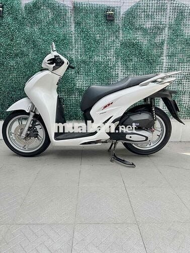 Cần bán SH150 abs ĐKLĐ 2021 màu trắng bao sang tên