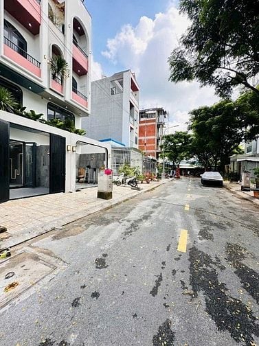 CHỦ GỬI SIÊU PHẨM BẢO HÀNH NHÀ 3 NĂM..Full NỘI THẤT NHƯ HÌNH