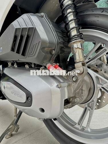 Cần bán SH150 abs ĐKLĐ 2021 màu trắng bao sang tên