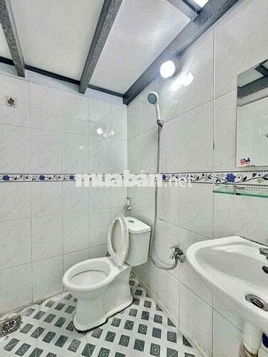 Duplex thoáng mát giá rẻ ngay trục Hoàng Diệu 2, Thủ ĐứC