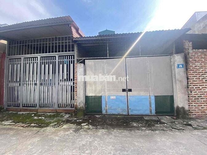 Nằm sát 3KCN lớn-Quang Tiến-Sóc Sơn-62m2- 2.x tỷ-Đường thông oto