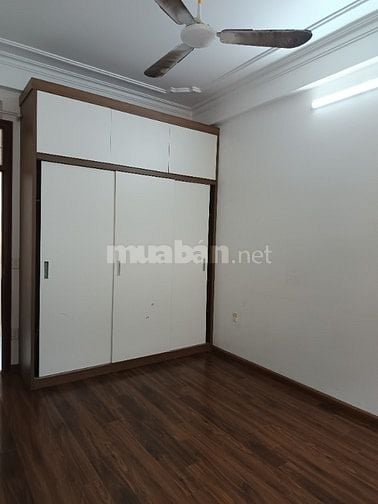 Cho thuê nhà phân lô ô tô tránh ở Trần Cung, Cầu Giấy