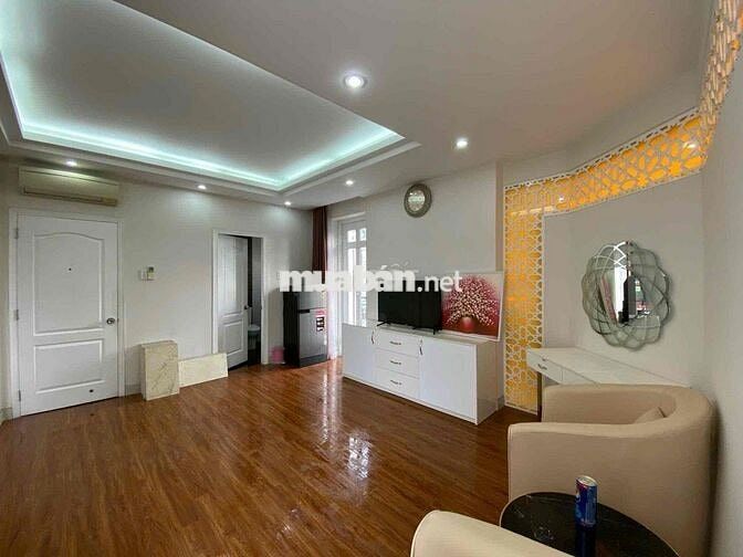 Căn Hộ Stu Tách Bếp 45m2 Ban Công Full Nội Thất Gần Ngã Tư Hàng Xanh