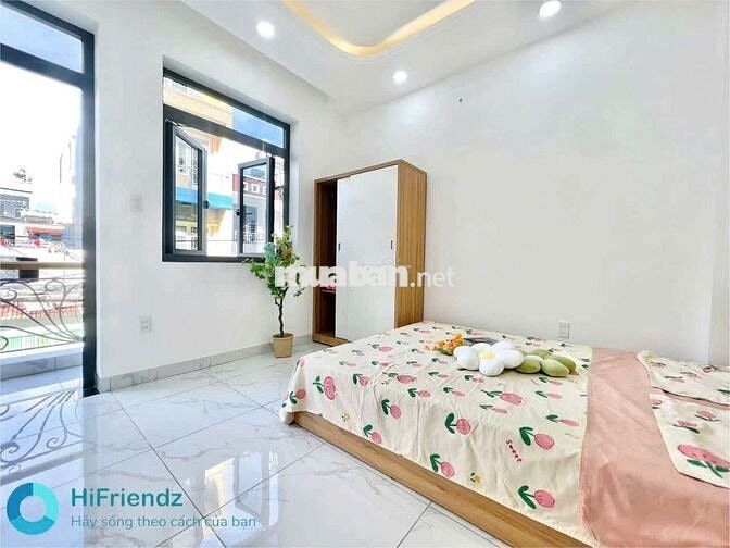 CHDV BAN CÔNG RIÊNG THOÁNG MÁT NHÀ MỚI AN NINH CAO GIỜ GIẤC TỰ DO