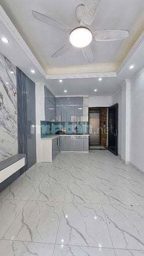 MÌNH CẦN BÁN NHÀ PHỐ TÔN ĐỨC THẮNG 9,9 TỶ, Ô TÔ, THANG MÁY