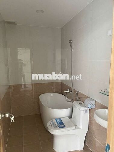 Nhà cách Hóc Môn 1km_ Hoàn thiện đẹp, view công viên_ Bao phí sang tên