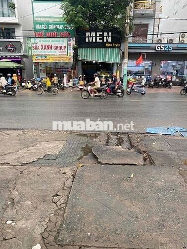 Mặt bằng cho thuê đường Nguyễn Trãi, Dĩ An, Tp. HCM (Bình Dương cũ)