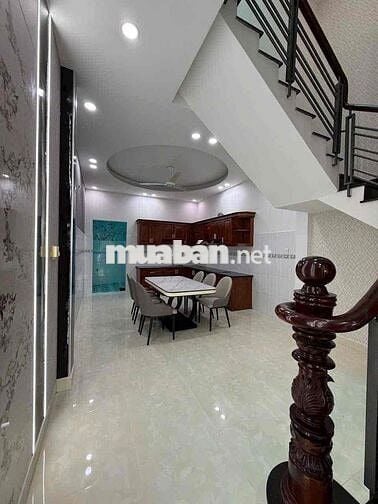 Bán Gấp Nhà Gần Chợ Hưng Long, 4x20(80m2), 1tỷ630. 2lầu (3pn+3wc)
