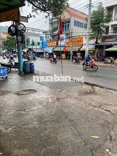 Mặt bằng cho thuê đường Nguyễn Trãi, Dĩ An, Tp. HCM (Bình Dương cũ)