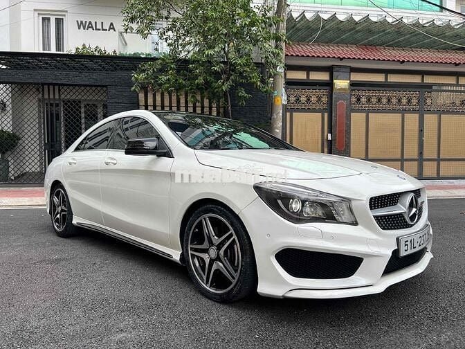 Mercedes Benz CLA 250 Coupe 4Matc model 2015