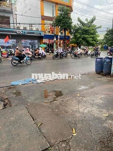 Mặt bằng cho thuê đường Nguyễn Trãi, Dĩ An, Tp. HCM (Bình Dương cũ)