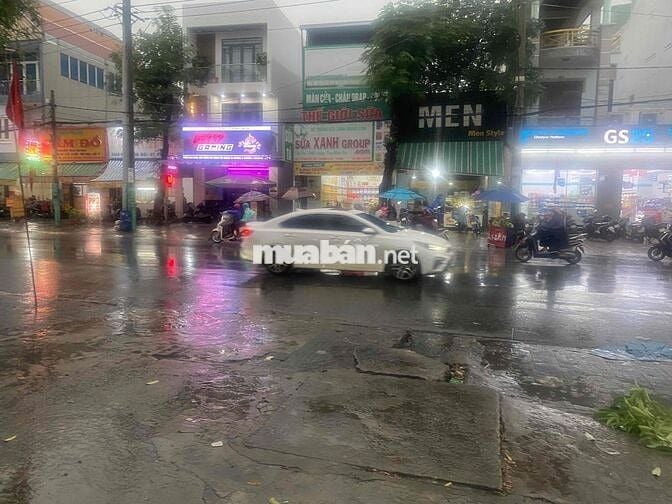 Mặt bằng cho thuê đường Nguyễn Trãi, Dĩ An, Tp. HCM (Bình Dương cũ)