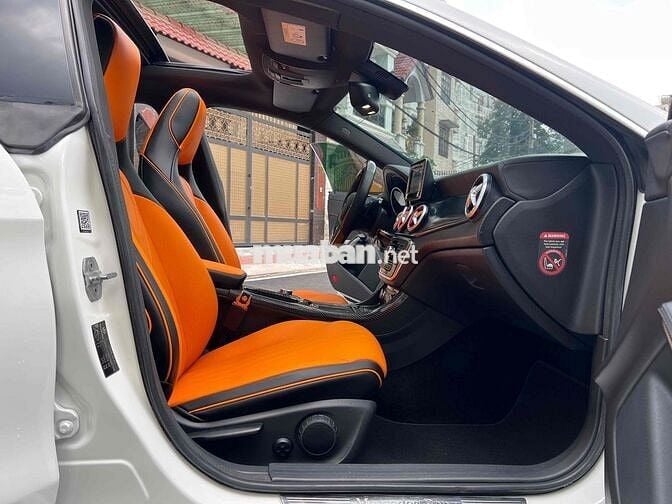 Mercedes Benz CLA 250 Coupe 4Matc model 2015
