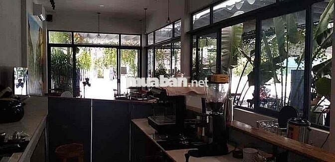 Cho Thuê Quán Cafe Góc 2 Mặt Tiền Bùi Trang Chước 10m5 Kinh Doanh
