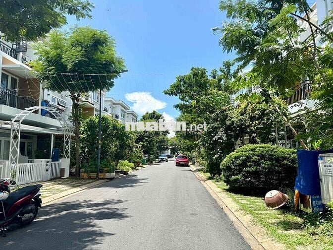 Nhà phố 1 trệt 2 lầu Lovera Park - Hoàn thiên bên ngoài - Giá 6,7 tỷ