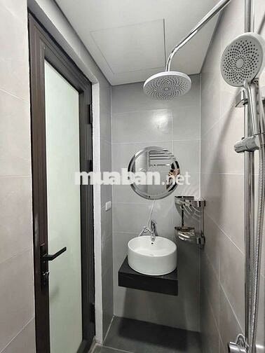 Cho thuê CCMN 25m2 gác xép Full nội thất, máy giặt riêng tại Quan Hoa