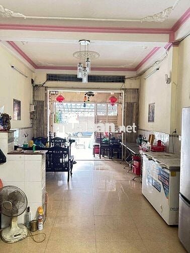 Bán nhà mặt tiền đường Núi Thành