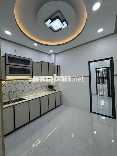 Nhà Đẹp 4 Tầng — Gần Hậu Giang Minh Phụng (3.5m x 16m) Hướng Đông