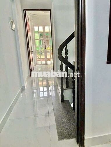 Cho Thuê Nhà 1 Trệt 2 Lầu Sân Thượng 4PN Hẻm Huỳnh Tấn Phát Q.7
